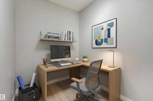 113 10838 108 Street, Edmonton, AB - Indoor Photo Showing Office