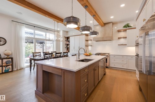 5501 109A Street, Edmonton, AB - Indoor Photo Showing Kitchen With Upgraded Kitchen