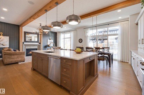 5501 109A Street, Edmonton, AB - Indoor Photo Showing Kitchen