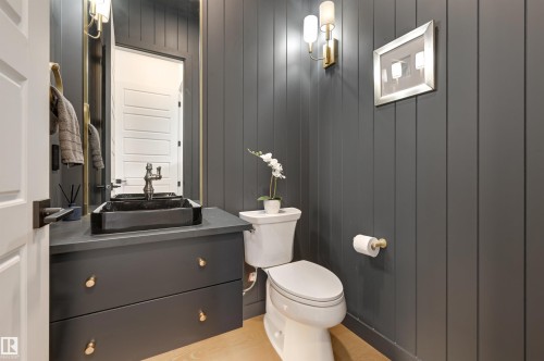 5501 109A Street, Edmonton, AB - Indoor Photo Showing Bathroom
