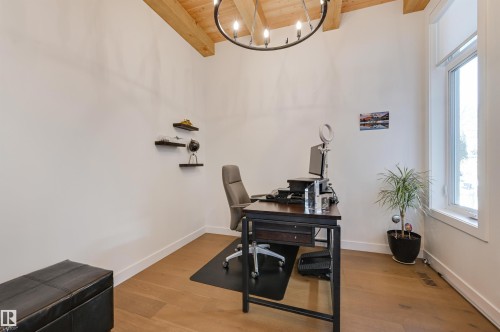 5501 109A Street, Edmonton, AB - Indoor Photo Showing Office