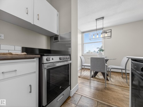 907 9930 113 Street, Edmonton, AB - Indoor