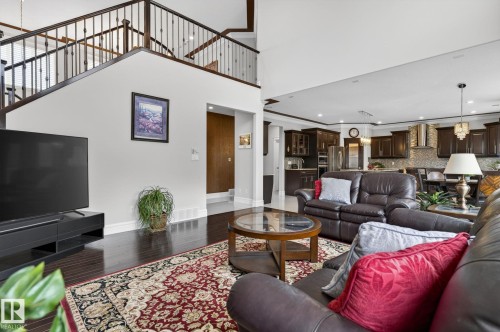 1607 Adamson Close, Edmonton, AB 