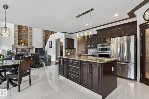 1607 Adamson Close, Edmonton, AB 