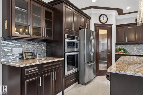 1607 Adamson Close, Edmonton, AB 