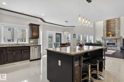 1607 Adamson Close, Edmonton, AB 