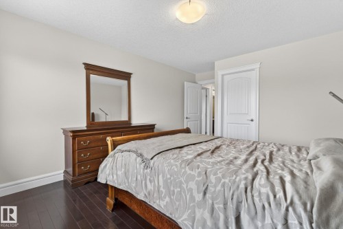 1607 Adamson Close, Edmonton, AB 