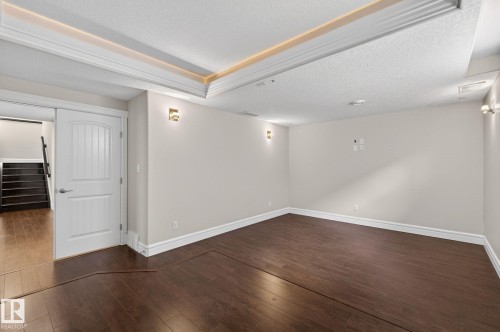 1607 Adamson Close, Edmonton, AB 