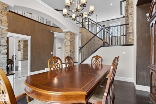 1607 Adamson Close, Edmonton, AB 