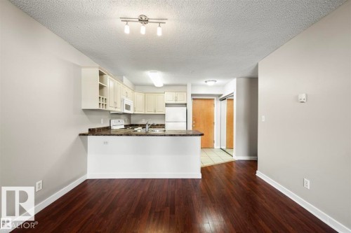 422 17404 64 Avenue, Edmonton, AB - Indoor Photo Showing Kitchen