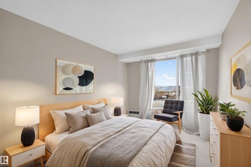 304 12207 Jasper Avenue, Edmonton, AB - Indoor Photo Showing Bedroom