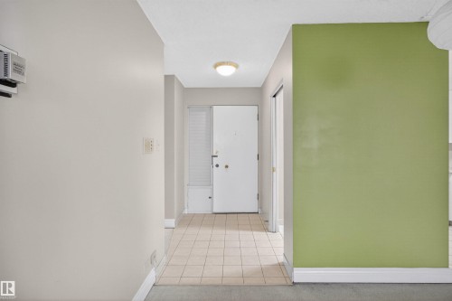304 12207 Jasper Avenue, Edmonton, AB - Indoor Photo Showing Other Room