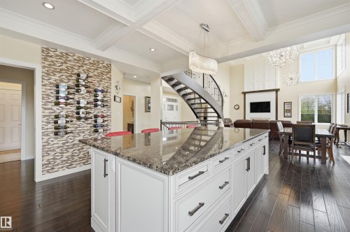 4547 Mead Crest, Edmonton, AB - Indoor Photo Showing Kitchen With Upgraded Kitchen