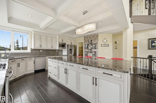 4547 Mead Crest, Edmonton, AB - Indoor Photo Showing Kitchen With Upgraded Kitchen