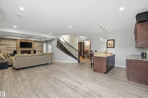 4547 Mead Crest, Edmonton, AB - Indoor