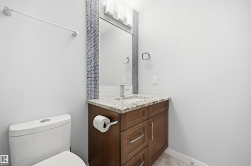 4547 Mead Crest, Edmonton, AB - Indoor Photo Showing Bathroom