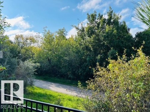 4547 Mead Crest, Edmonton, AB - Outdoor