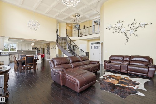 4547 Mead Crest, Edmonton, AB - Indoor Photo Showing Living Room