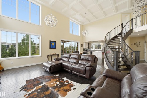 4547 Mead Crest, Edmonton, AB - Indoor Photo Showing Living Room
