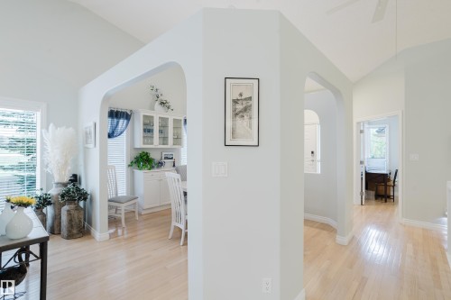 25 929 Picard Drive, Edmonton, AB 