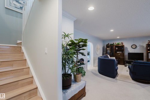 25 929 Picard Drive, Edmonton, AB 
