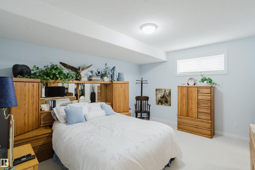 25 929 Picard Drive, Edmonton, AB 