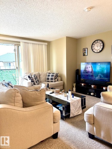 412 13908 136 Street, Edmonton, AB - Indoor Photo Showing Living Room