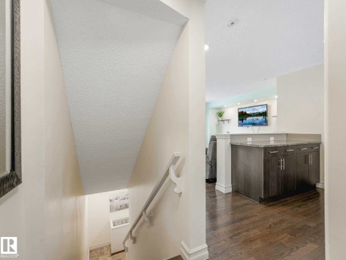66 5317 3 Avenue, Edmonton, AB - Indoor