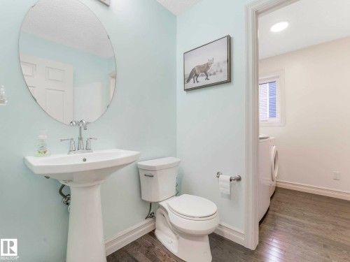 66 5317 3 Avenue, Edmonton, AB - Indoor Photo Showing Bathroom