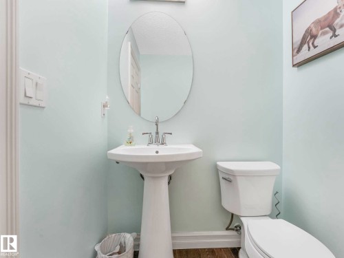 66 5317 3 Avenue, Edmonton, AB - Indoor Photo Showing Bathroom