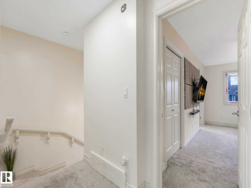 66 5317 3 Avenue, Edmonton, AB - Indoor Photo Showing Other Room