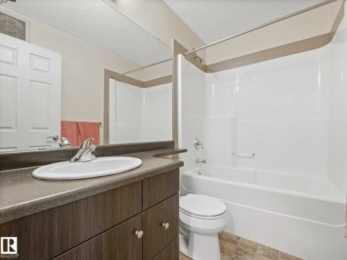 66 5317 3 Avenue, Edmonton, AB - Indoor Photo Showing Bathroom