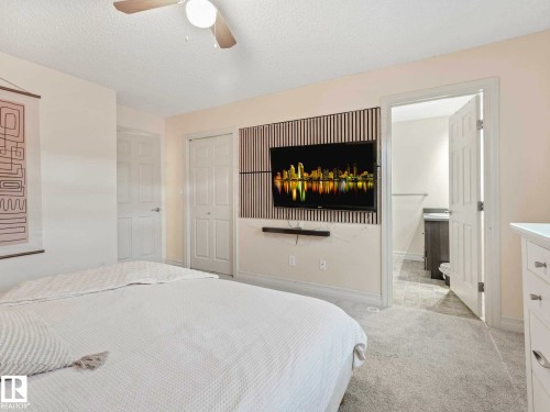 66 5317 3 Avenue, Edmonton, AB - Indoor Photo Showing Bedroom