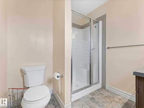 66 5317 3 Avenue, Edmonton, AB - Indoor Photo Showing Bathroom