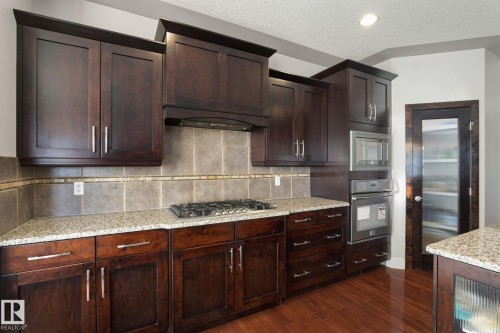 515 Callaghan Point(E), Edmonton, AB - Indoor Photo Showing Kitchen