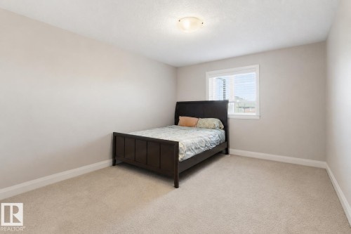 515 Callaghan Point(E), Edmonton, AB - Indoor Photo Showing Bedroom