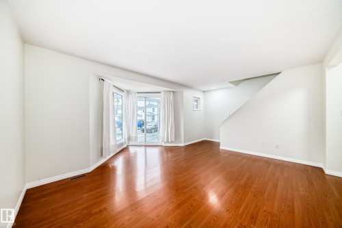 28 603 Youville Drive E, Edmonton, AB - Indoor Photo Showing Other Room