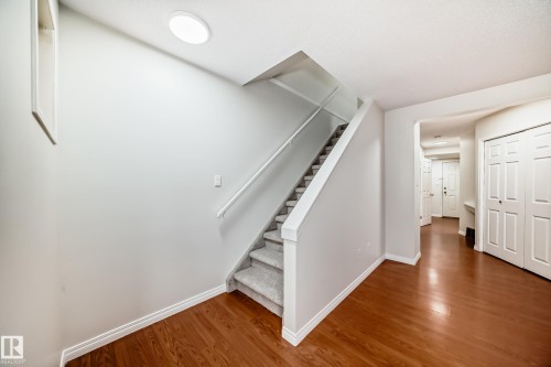28 603 Youville Drive E, Edmonton, AB - Indoor Photo Showing Other Room
