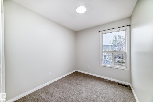28 603 Youville Drive E, Edmonton, AB - Indoor Photo Showing Other Room