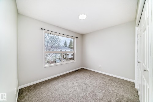 28 603 Youville Drive E, Edmonton, AB - Indoor Photo Showing Other Room