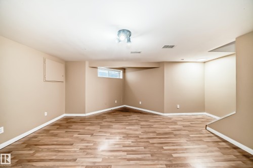 28 603 Youville Drive E, Edmonton, AB - Indoor