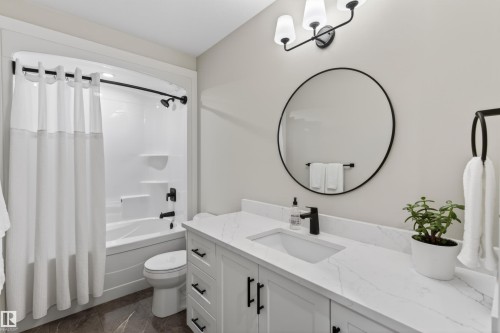 309 Waterton Way, Cold Lake, AB - Indoor Photo Showing Bathroom