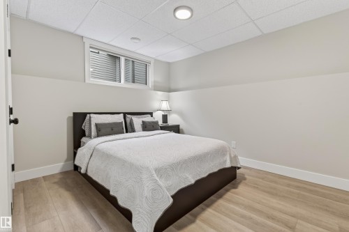 309 Waterton Way, Cold Lake, AB - Indoor Photo Showing Bedroom