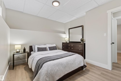 309 Waterton Way, Cold Lake, AB - Indoor Photo Showing Bedroom