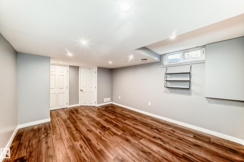 12018 157 Avenue, Edmonton, AB - Indoor
