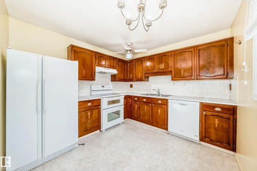 12018 157 Avenue, Edmonton, AB - Indoor Photo Showing Kitchen With Double Sink