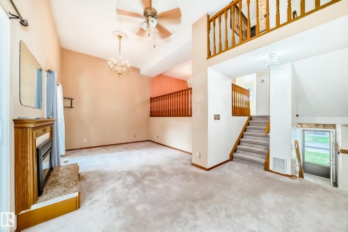 12018 157 Avenue, Edmonton, AB - Indoor Photo Showing Other Room