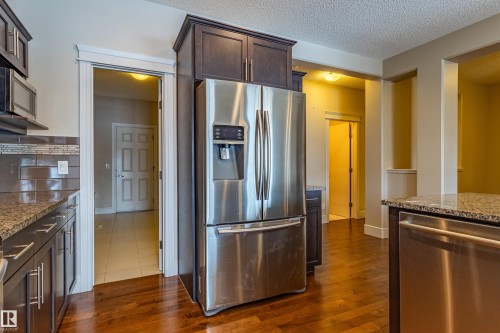4906 Crabapple Lane Sw, Edmonton, AB - Indoor Photo Showing Kitchen