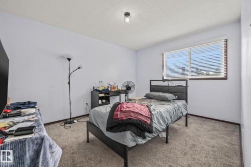 8812 135 Avenue, Edmonton, AB - Indoor Photo Showing Bedroom