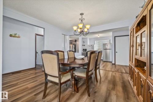 8812 135 Avenue, Edmonton, AB - Indoor Photo Showing Dining Room